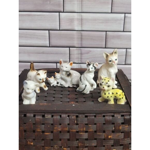 None Other - Lot of Small Porcelain Cats and Kittens #A56
